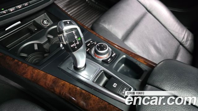 BMW X5 2010 — photo 9