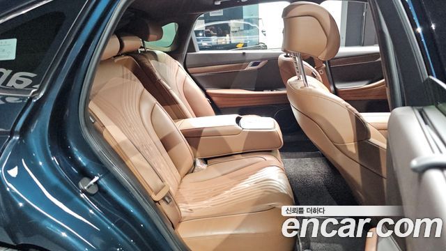 Genesis G80 2022 — photo 17