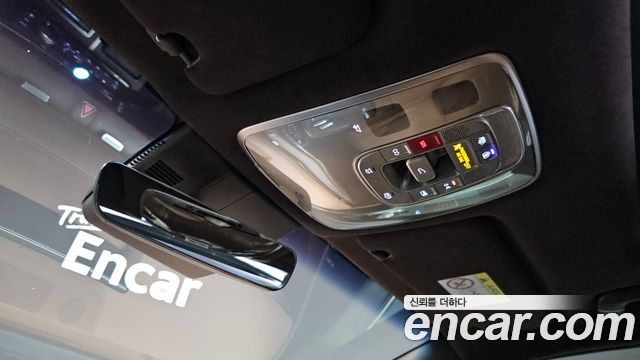 Genesis G80 2022 — photo 29