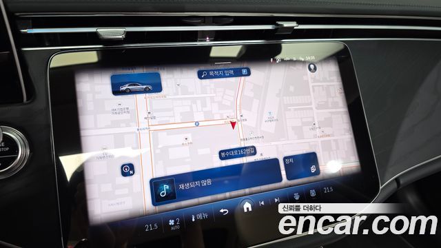 Mercedes-Benz E-Class 2025 — photo 14