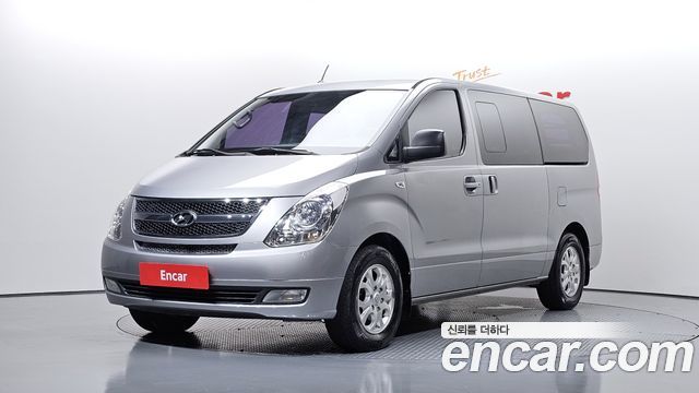 Hyundai Starex 2015 — photo 1