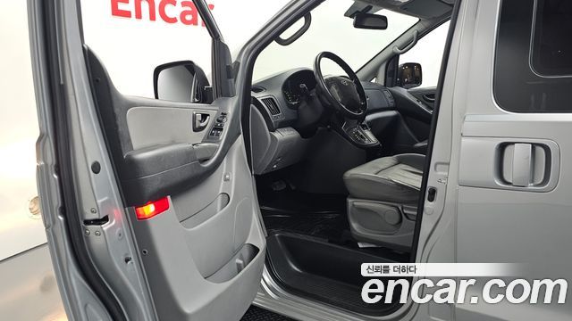 Hyundai Starex 2015 — photo 10
