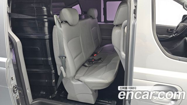 Hyundai Starex 2015 — photo 11