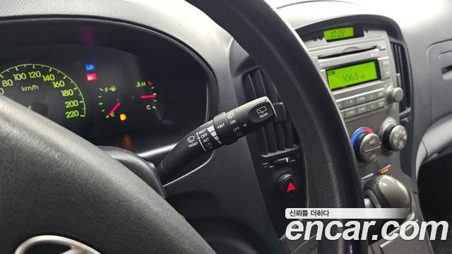 Hyundai Starex 2015 — photo 19