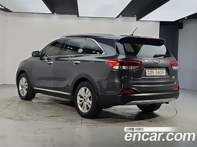 Kia Sorento 2015 — photo 3