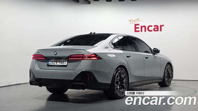BMW 5-Series 2026 — photo 2