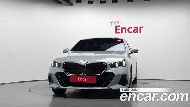 BMW 5-Series 2026 — photo 3