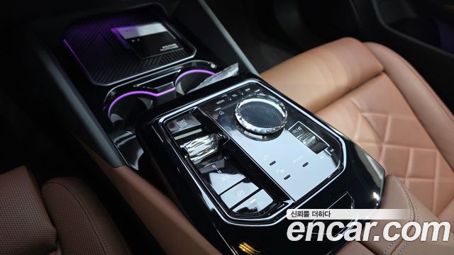 BMW 5-Series 2026 — photo 9