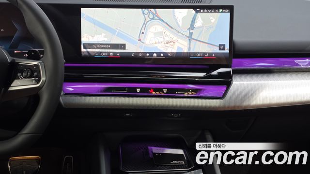 BMW 5-Series 2026 — photo 13