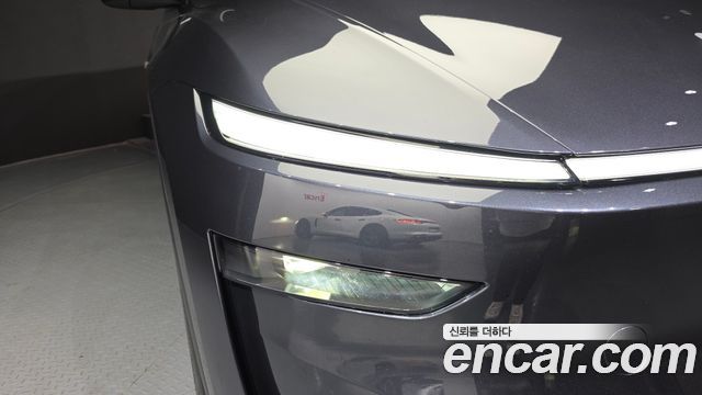 Tesla Model Y 2026 — photo 8