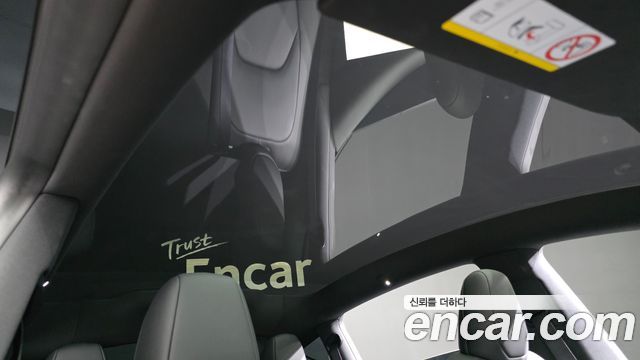Tesla Model Y 2026 — photo 31