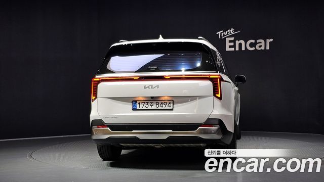 Kia Canival 2025 — photo 4