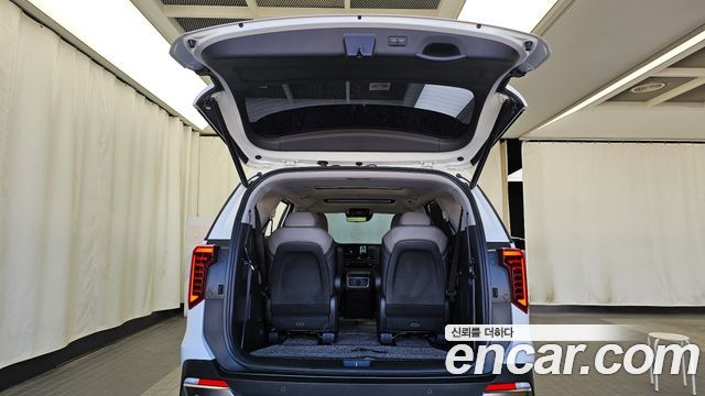 Kia Canival 2025 — photo 26