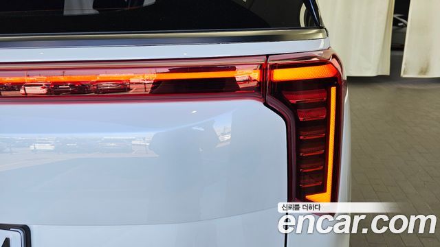 Kia Canival 2025 — photo 9