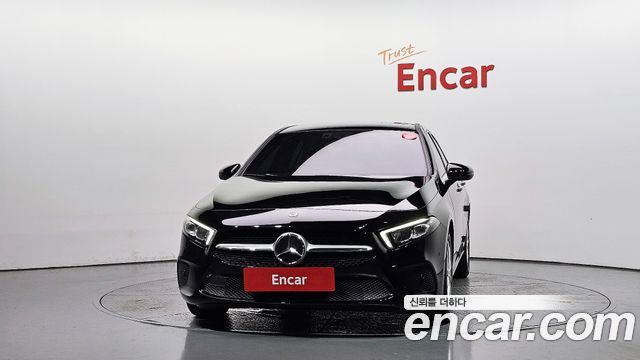 Mercedes-Benz A-Class 2020 — photo 3