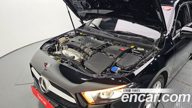 Mercedes-Benz A-Class 2020 — photo 6