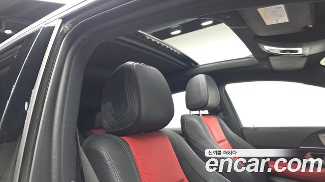 Mercedes-Benz GLE-Class 2023 — photo 17