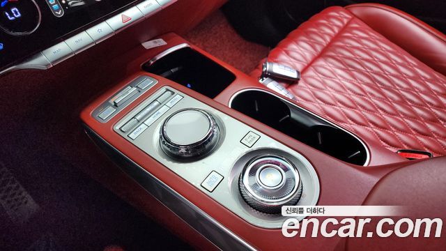 Genesis GV70 2021 — photo 9