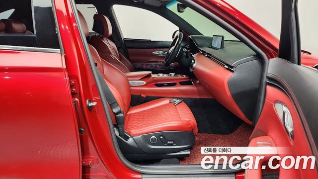 Genesis GV70 2021 — photo 11