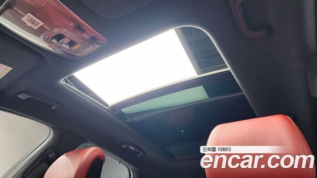 Genesis GV70 2021 — photo 16