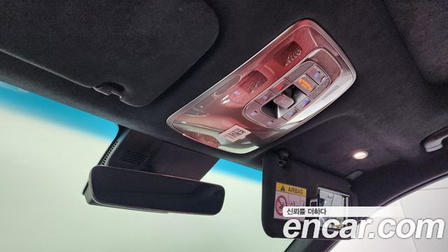 Genesis GV70 2021 — photo 19