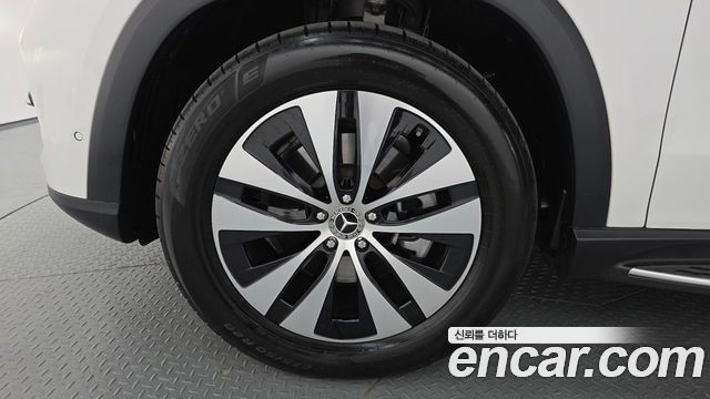 Mercedes-Benz GLE-Class 2025 — photo 5