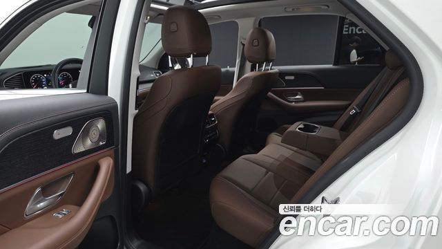Mercedes-Benz GLE-Class 2025 — photo 17