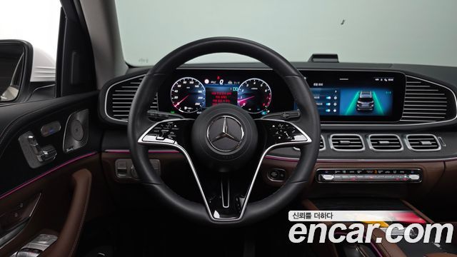 Mercedes-Benz GLE-Class 2025 — photo 20