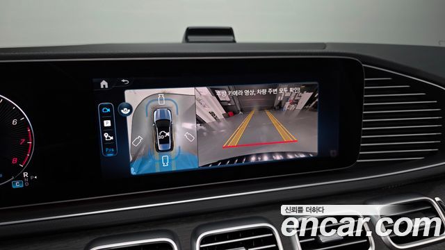 Mercedes-Benz GLE-Class 2025 — photo 22