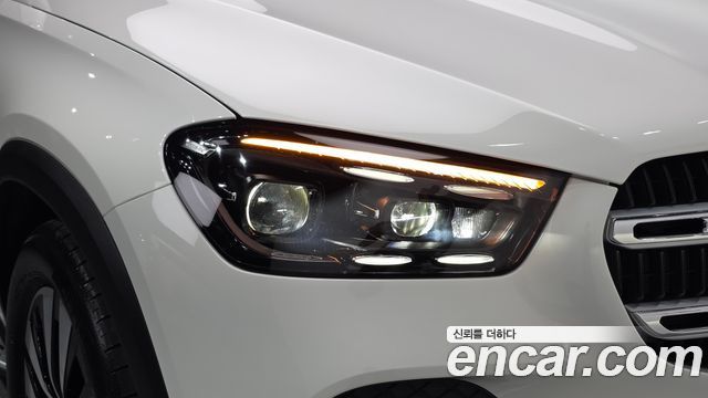 Mercedes-Benz GLE-Class 2025 — photo 8