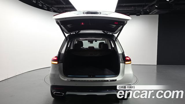 Mercedes-Benz GLE-Class 2025 — photo 33
