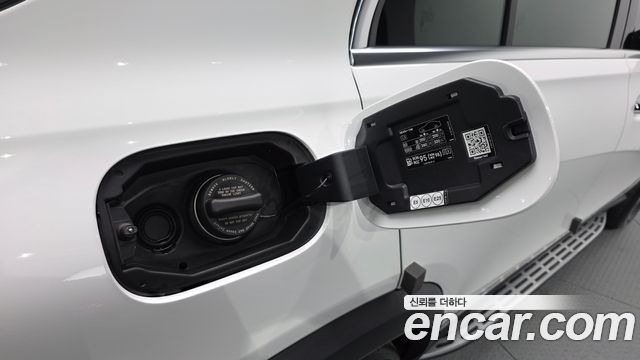 Mercedes-Benz GLE-Class 2025 — photo 35
