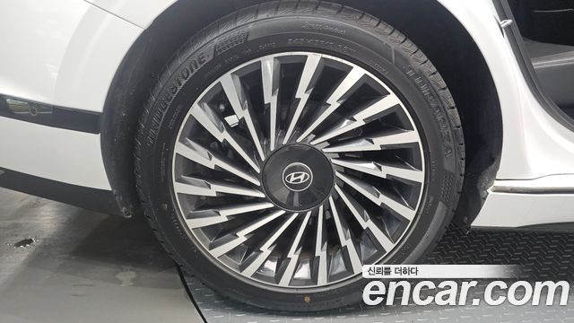Hyundai Grandeur 2023 — photo 38