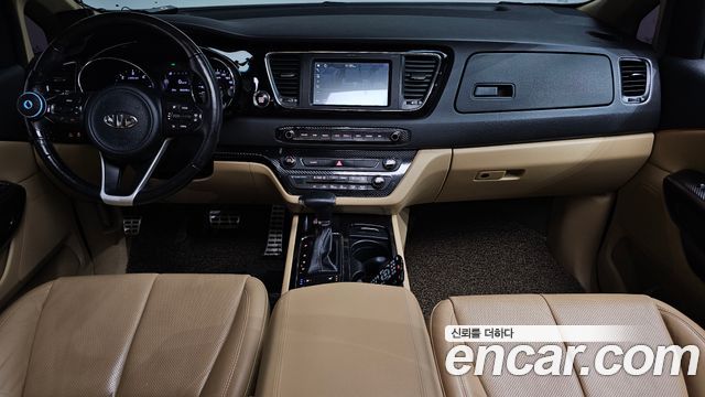 Kia Canival 2017 — photo 10