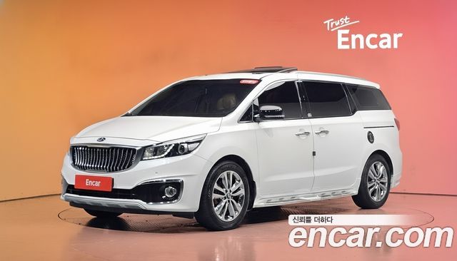 Kia Canival 2017 — photo 1