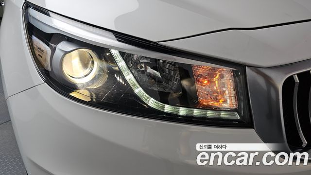 Kia Canival 2017 — photo 8