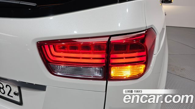 Kia Canival 2017 — photo 9
