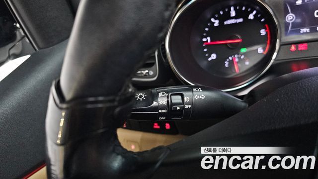 Kia Canival 2017 — photo 29