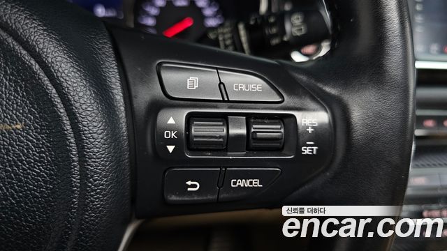 Kia Canival 2017 — photo 31