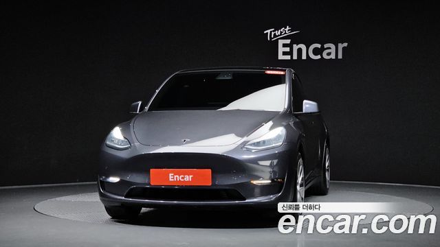Tesla Model Y 2021 — photo 3
