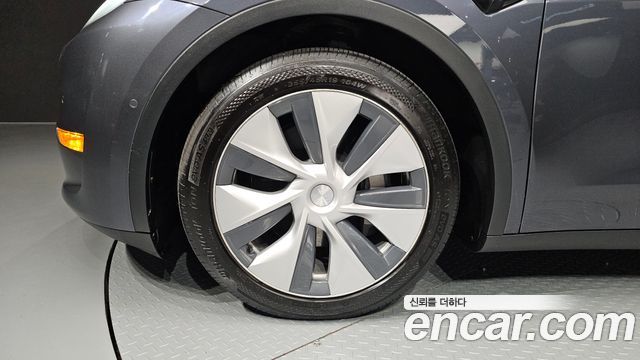Tesla Model Y 2021 — photo 5