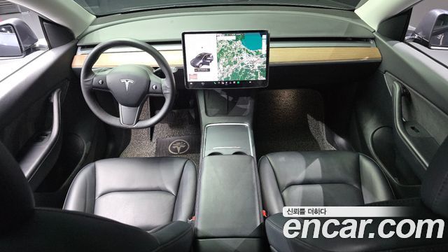 Tesla Model Y 2021 — photo 10