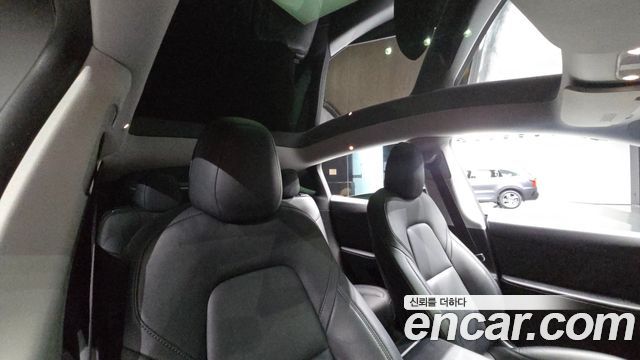 Tesla Model Y 2021 — photo 25
