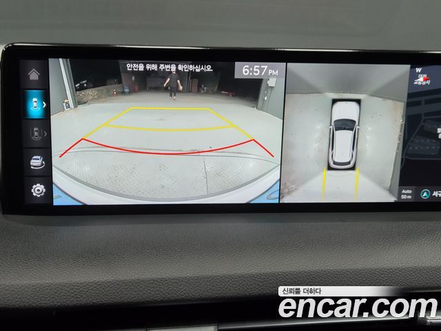 Genesis GV70 2022 — photo 18