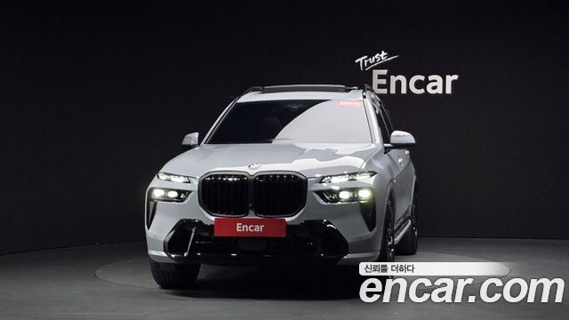 BMW X7 2026 — photo 3