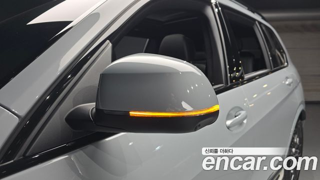 BMW X7 2026 — photo 33