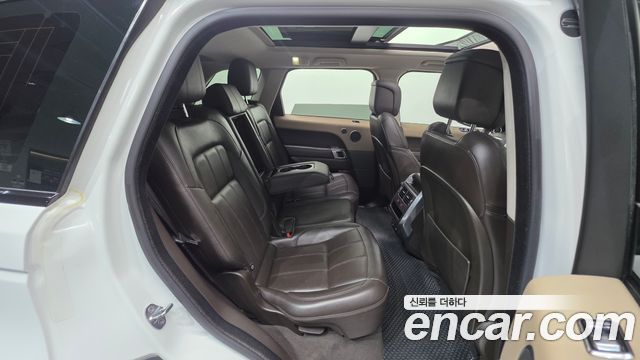 Land Rover Range Rover Sport 2018 — photo 23