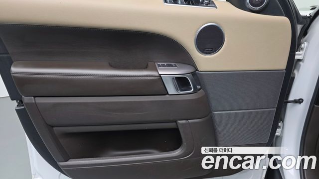 Land Rover Range Rover Sport 2018 — photo 14