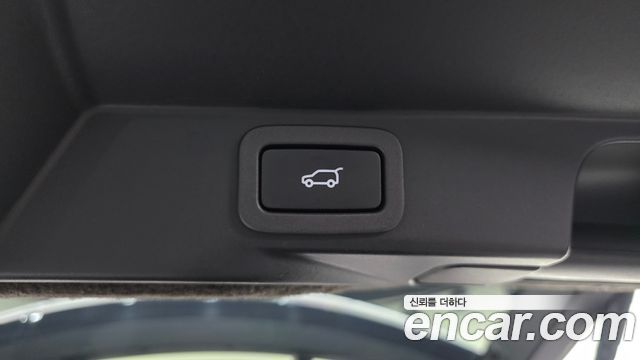 Land Rover Range Rover Sport 2018 — photo 27