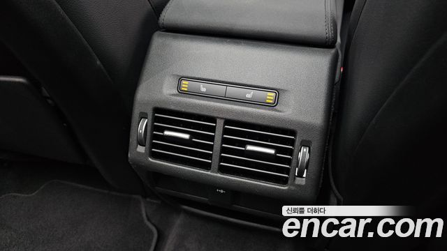 Land Rover Discovery Sport 2020 — photo 24
